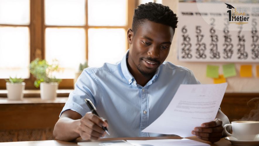 Secteur Formel vs Informel au Cameroun : Ne laisse plus ta carrière "au quartier" !