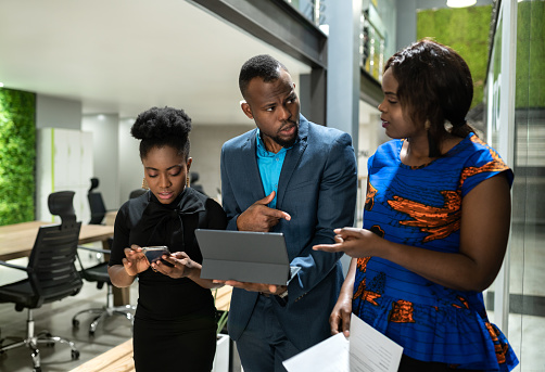 Comment Choisir Son Métier Quand On Aime Tout (ou Rien) ? Le Guide Ultime du Multipotentiel Africain